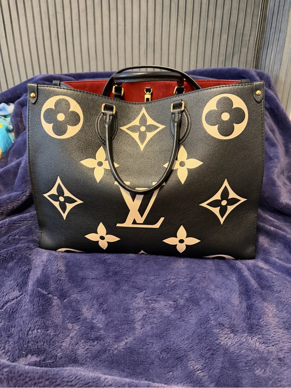 Louis Vuitton Bicolor Giant Monogram GM OnTheGo Tote